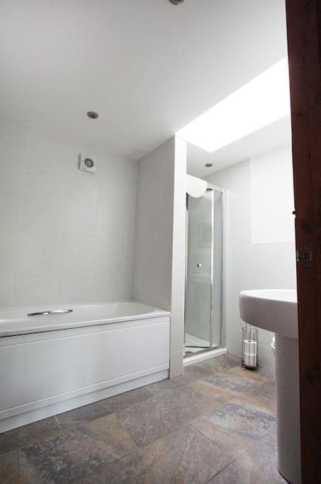 A Nicely Presented Friendly Comfortable Eco Cottage Thornbury  Exterior foto